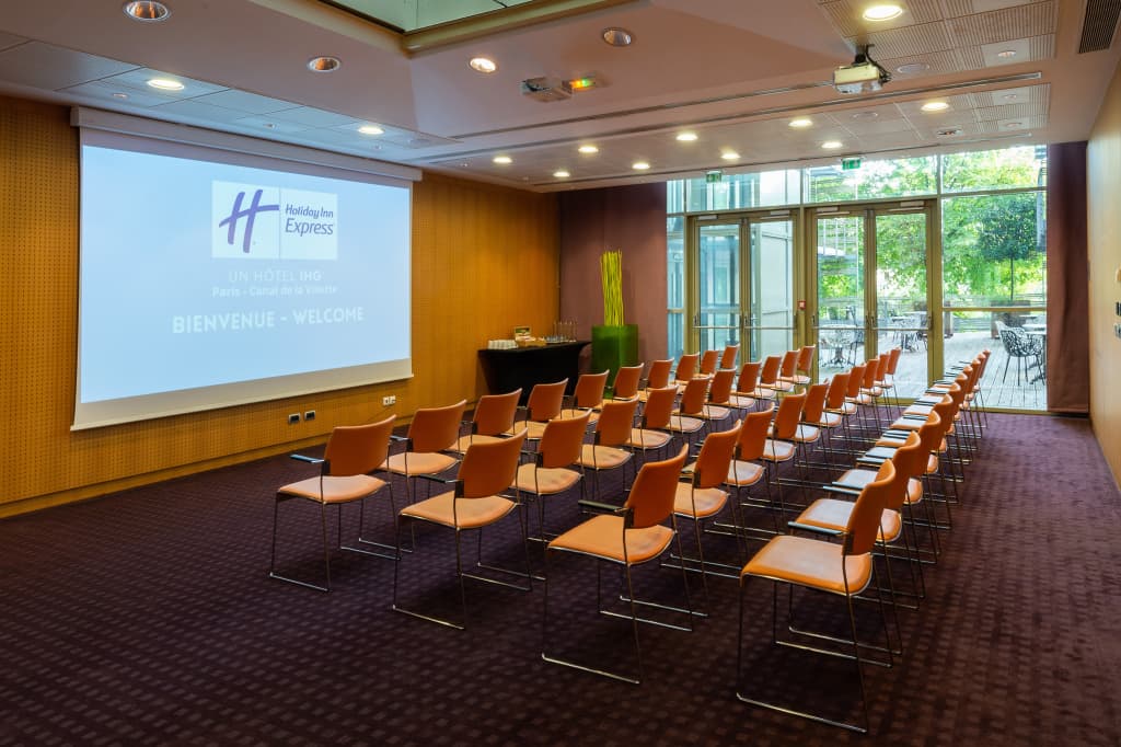 Holiday Inn Express Paris-Canal de la Villette by IHG - photo 15