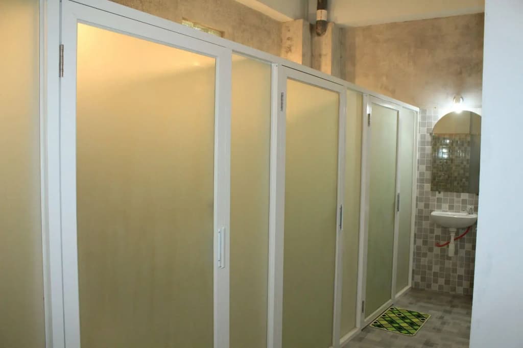 Sayang Maha Mertha Hotel - photo 10