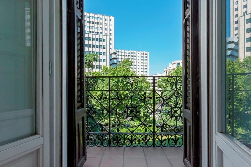 Central 2BD Apt Facing Torre Madrid Duque de Osuna - photo 12