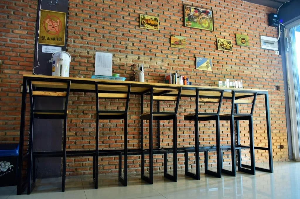 Buc's Hostel - photo 8