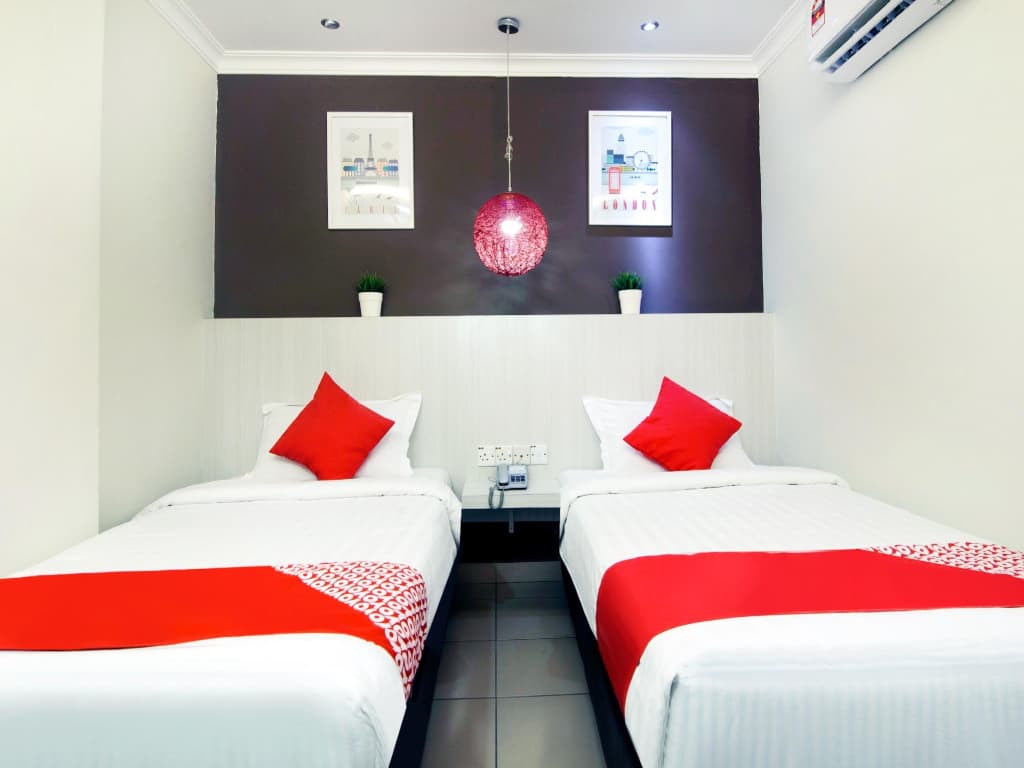 Super OYO 761 City Hotel - photo 27