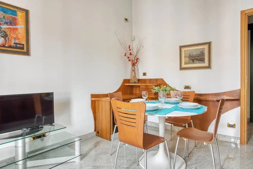JOIVY Captivating flat with balcony - photo 13