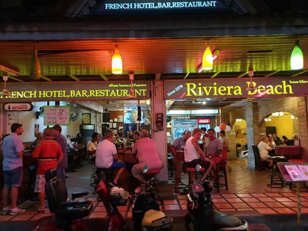 Hotel Riviera Beach Pattaya - photo 15