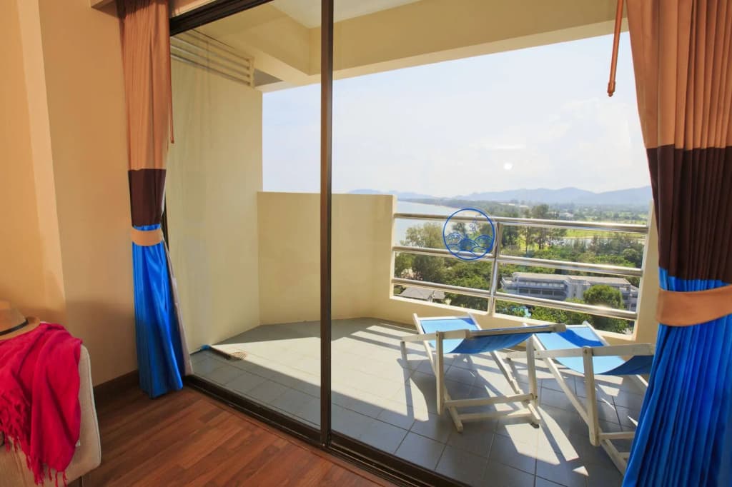 Blue Wave Beach Resort - photo 8