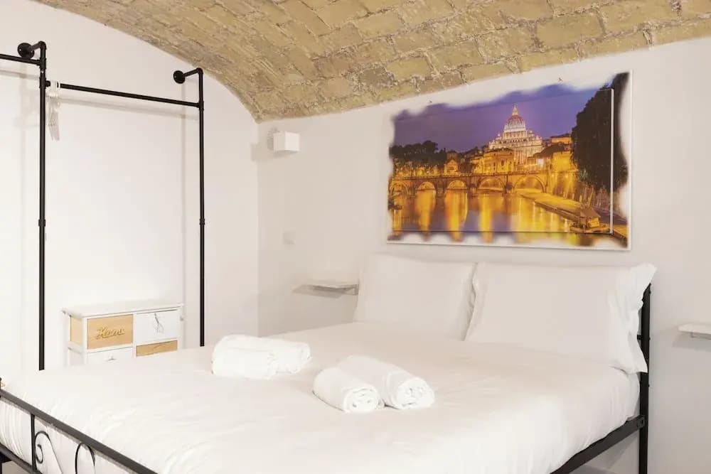 Paradise Vatican Home - photo 2