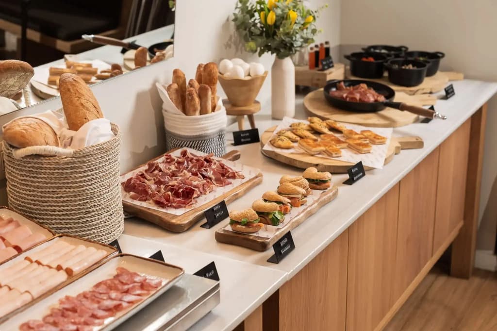 Hotel Regina Barcelona - photo 14