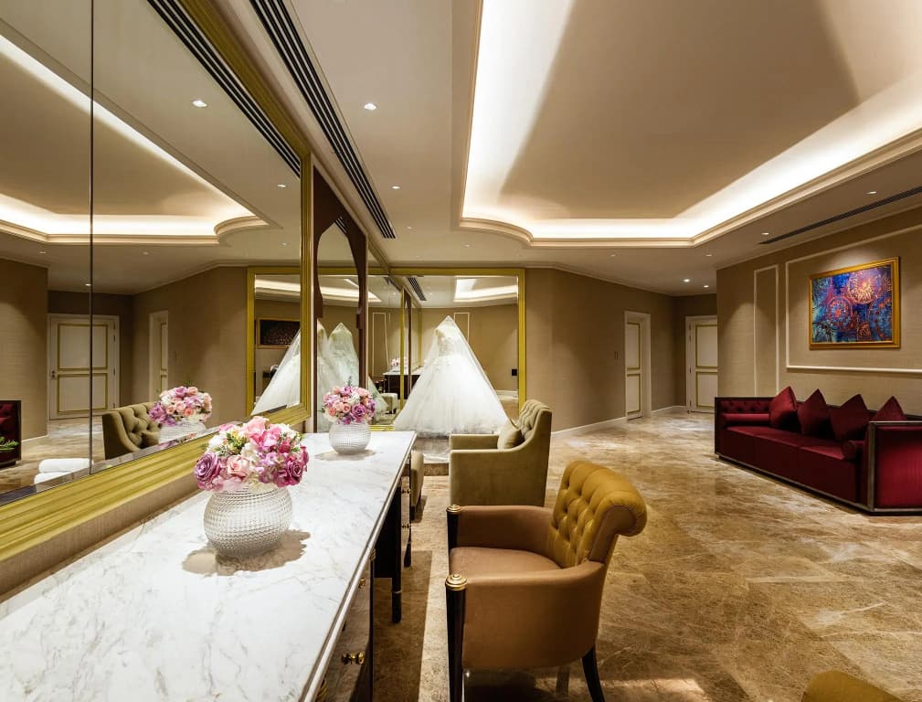Ezdan Palace Hotel - photo 2