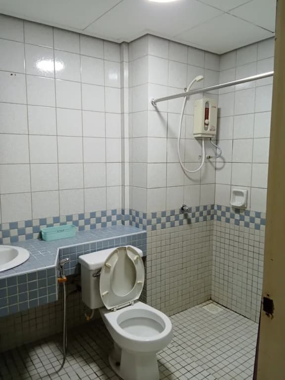 Seri Bulan Condominium - photo 9