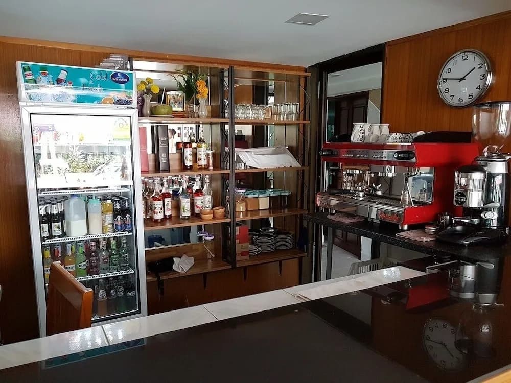 Welcome Inn Hotel Karon Beach Double Room From Only 600 Baht - photo 12