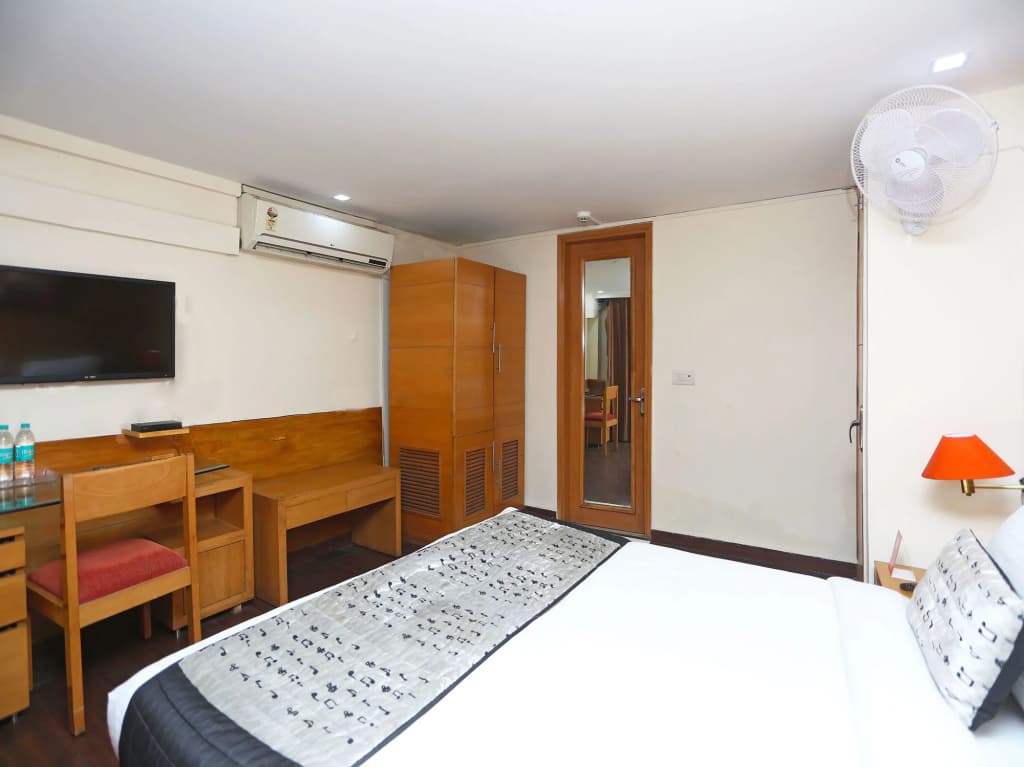 OYO 11340 Hotel Lakshmi Palace - photo 3