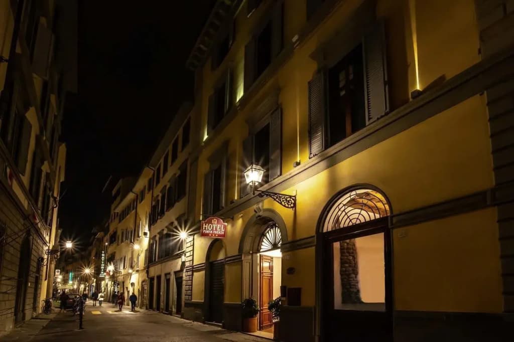 Porta Faenza Hotel - photo 1