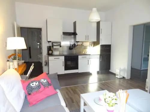 GOOD(wo)MAN'S HOME I - photo 13