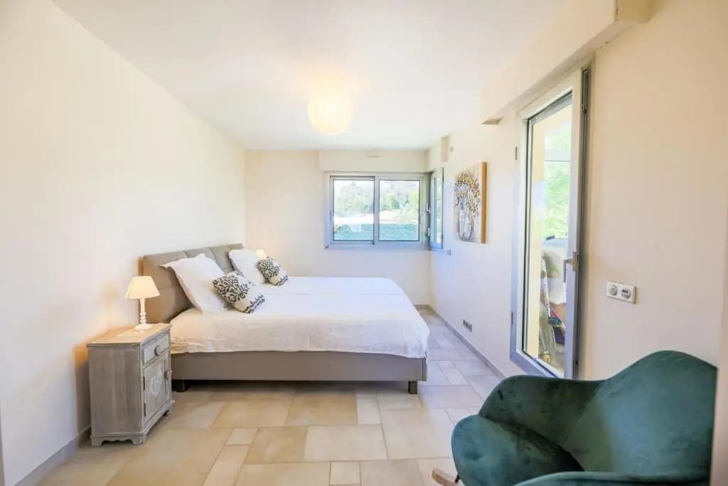 ATHENA PENTHOUSE AP4205 By Riviera Holiday Homes - main photo