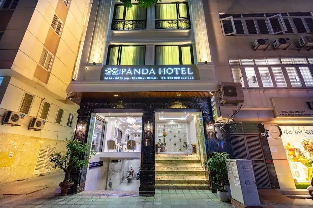 Panda Hotel - main photo