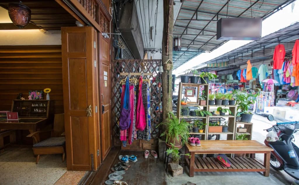Rustic Guesthouse - photo 16