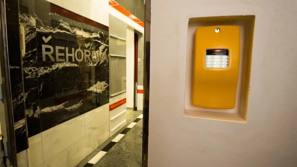 METRO Apartment - photo 13