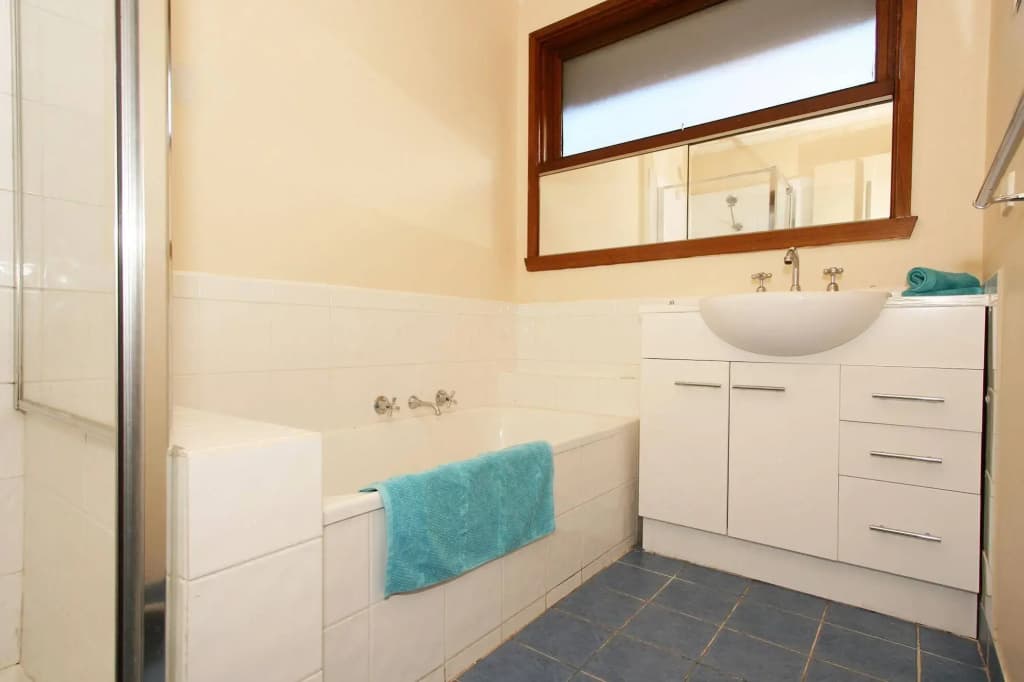 40 Thames Holiday Unit - photo 8
