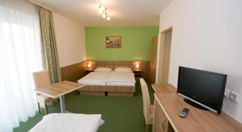 Hotel Bauer Rauchenwarth - main photo