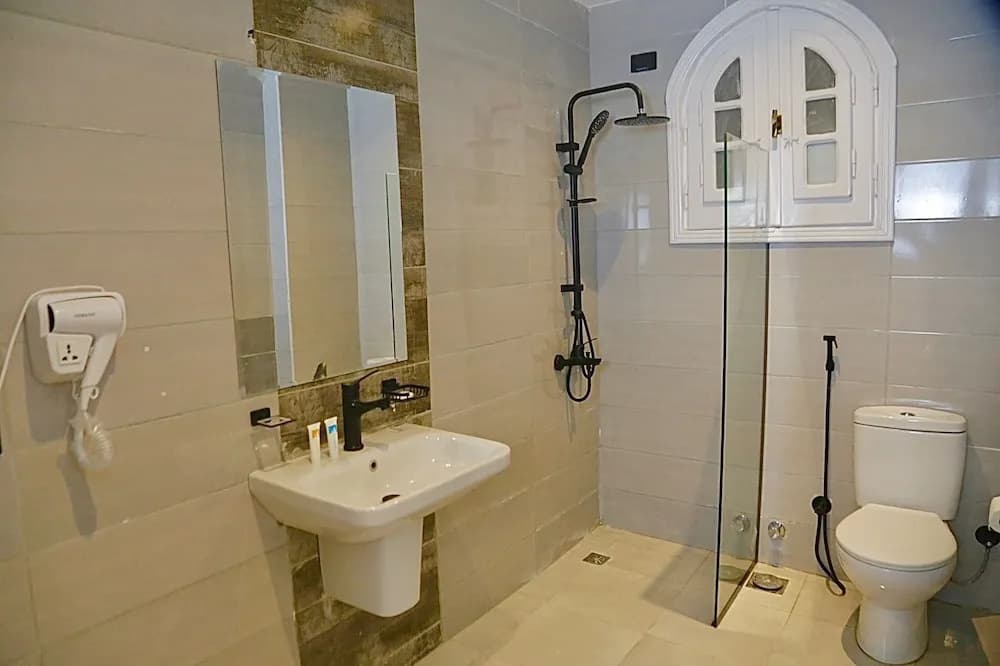 Golden House - photo 9
