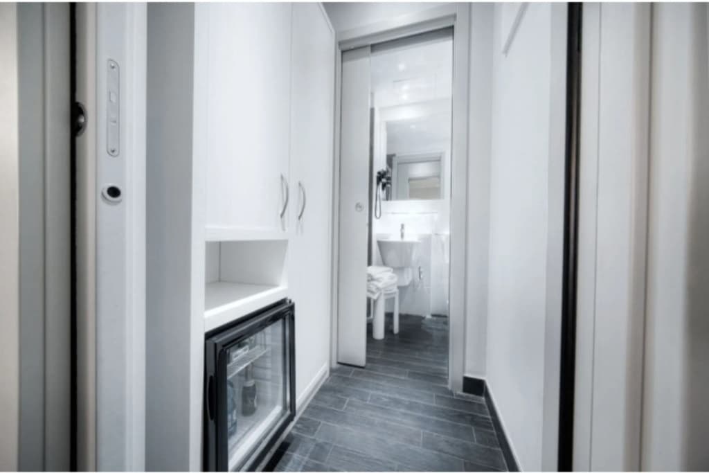 Hotel Aaron - photo 6
