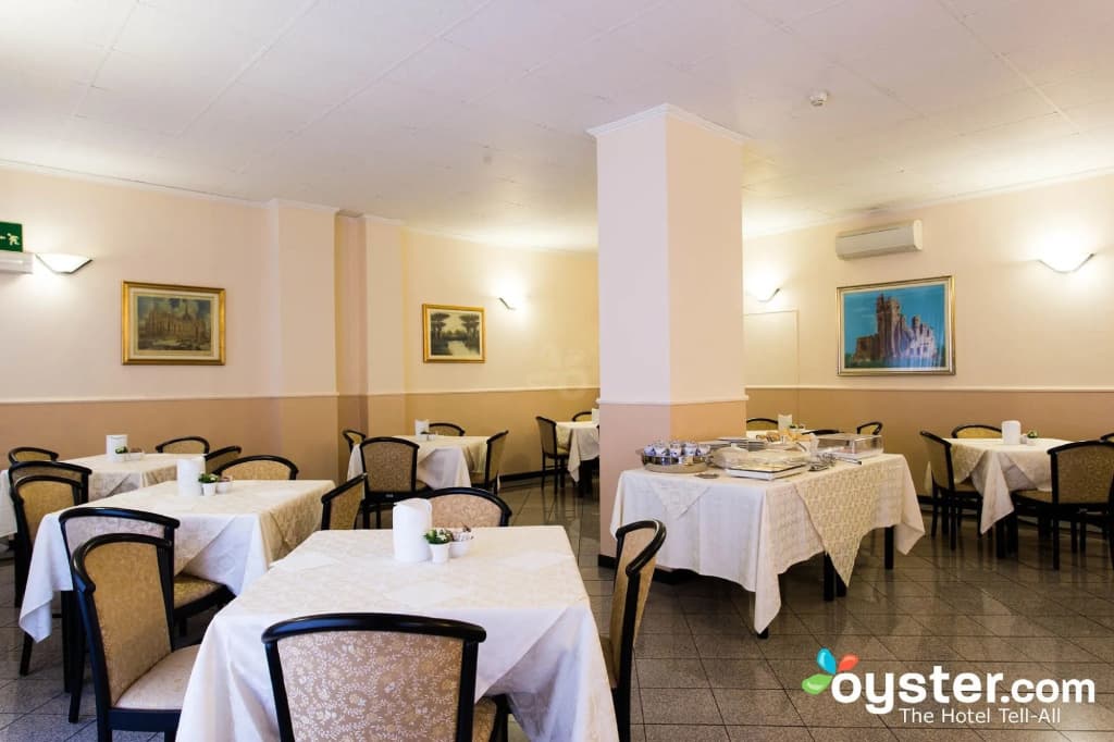 Piccolo Hotel - photo 17