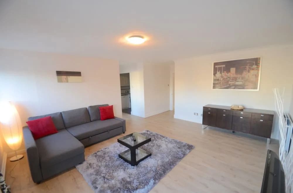 Three Bedroom Limehouse - photo 25