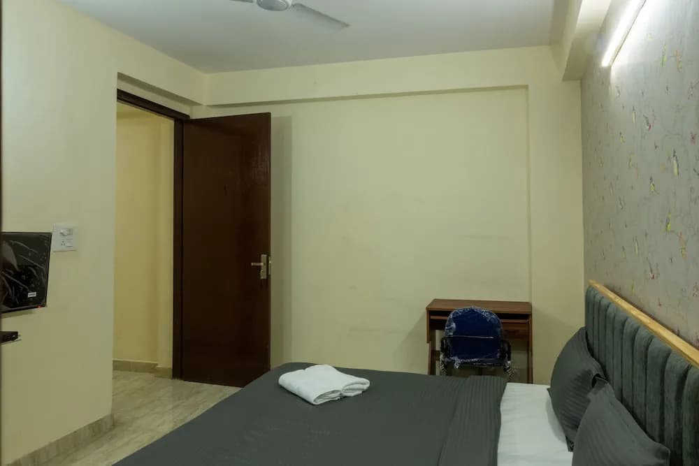 Eat Sleep Wander Studio Apartments - photo 3