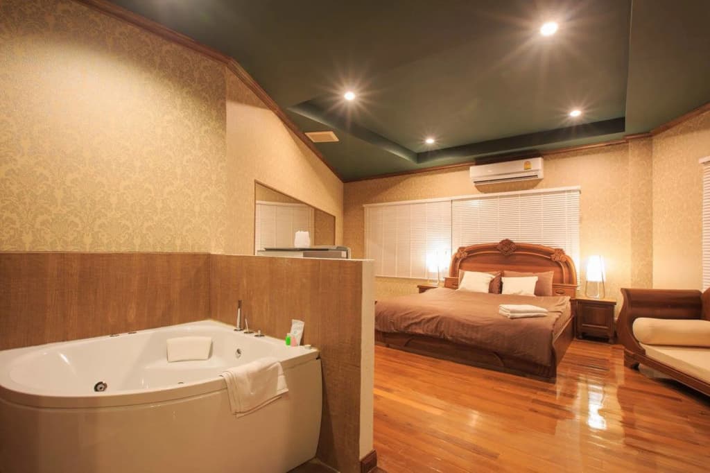 S48 Hotel - photo 9
