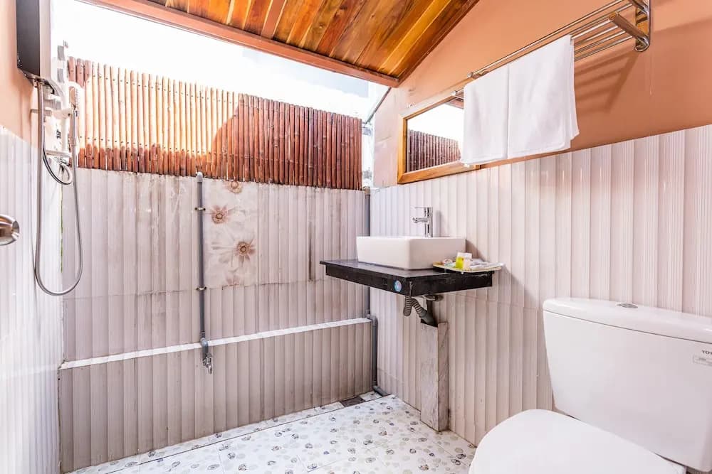 Oyo 584 Nang Bali Bungalow - photo 7