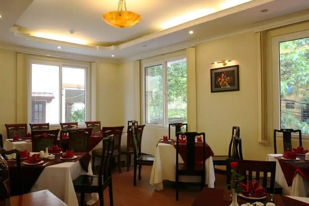 Sunny Hotel - photo 16