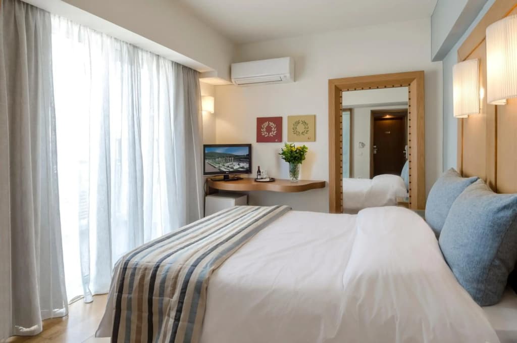 Hermes Hotel - photo 4