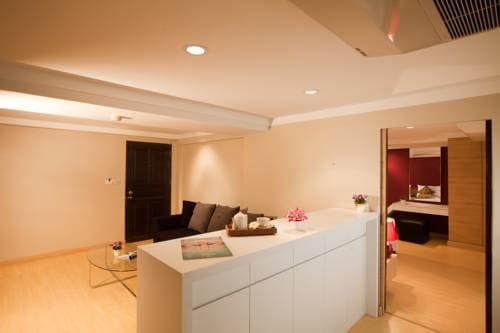 The Oasis Bangkok - photo 2