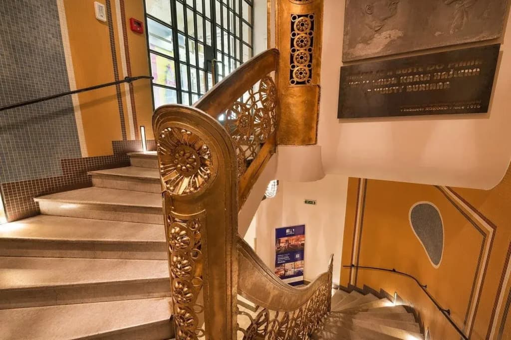 EA Hotel Rokoko - photo 15