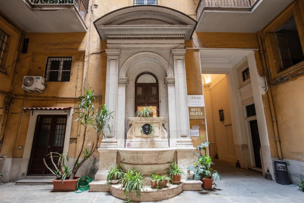 Glance In Rome - photo 1