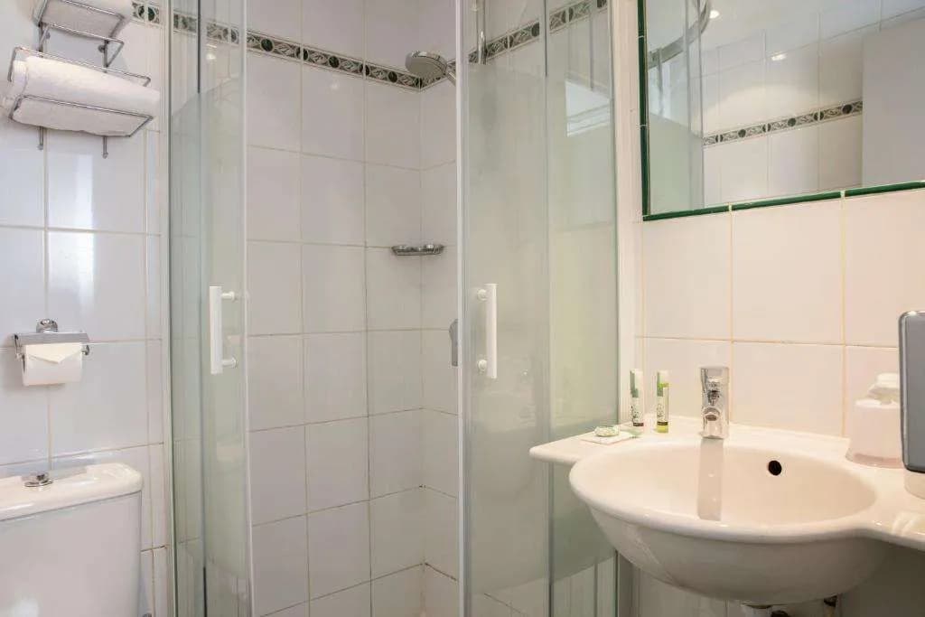 Hotel Berne Opera - photo 10