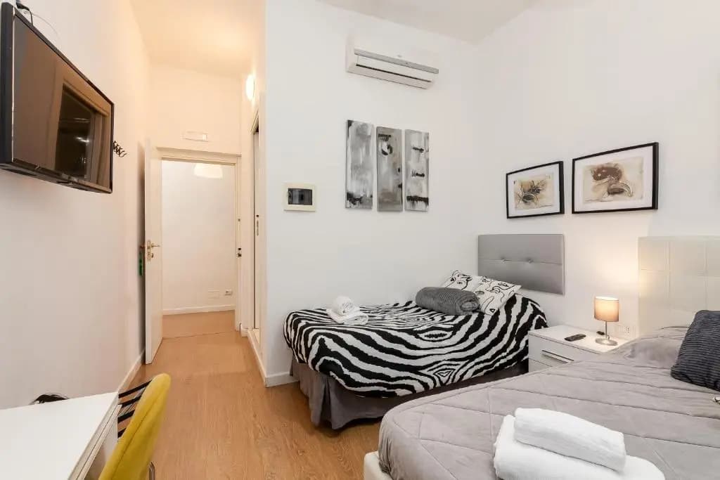 Julius Caesar Home - photo 11
