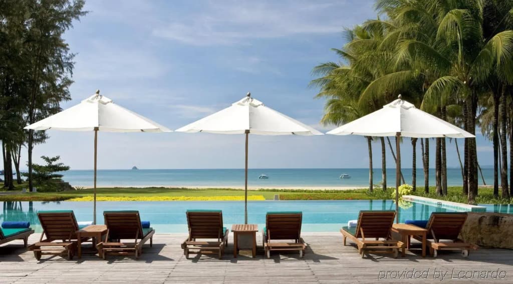 Dusit Thani Krabi Beach Resort Hotel - photo 27