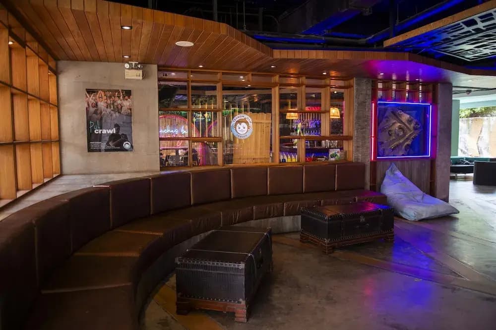 Mad Monkey Phuket - photo 11