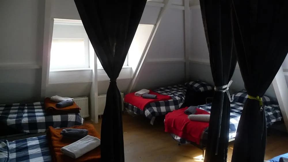 Leidse Square Nightlife Apartment - photo 4