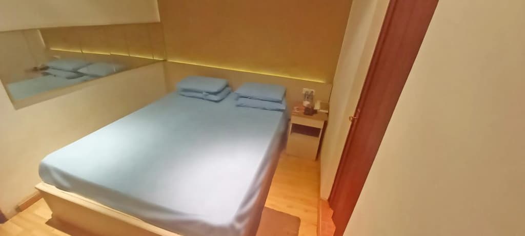 Hotel Aruni Ancol - photo 15