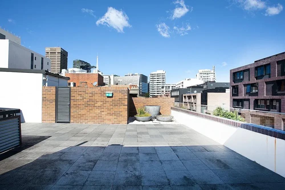 Stylish Studio With Balcony Near Darling Square - photo 15