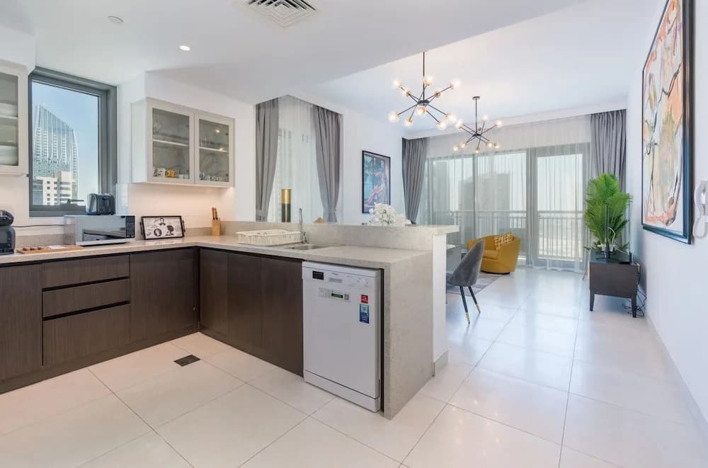 New! Luxurious Living Dubai Creek Balcony & View - photo 16