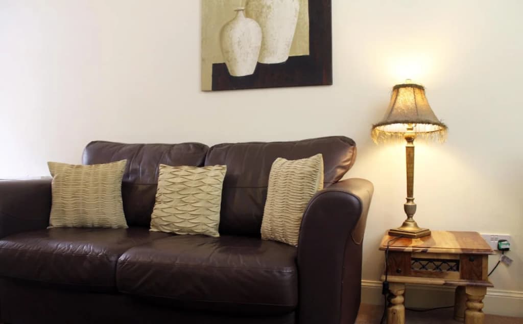 Silver Lining - Mile Apartments - photo 2