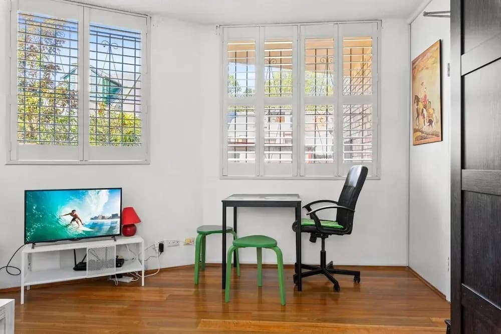 Convenient Studio in Trendy Inner-city Suburb - photo 6