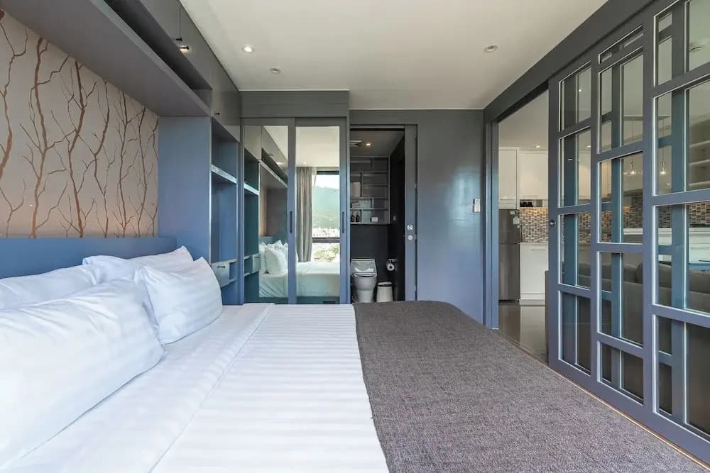 1BR Suite with Rooftop Pool C223 - photo 2