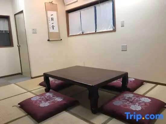 Traditional Inn - photo 12