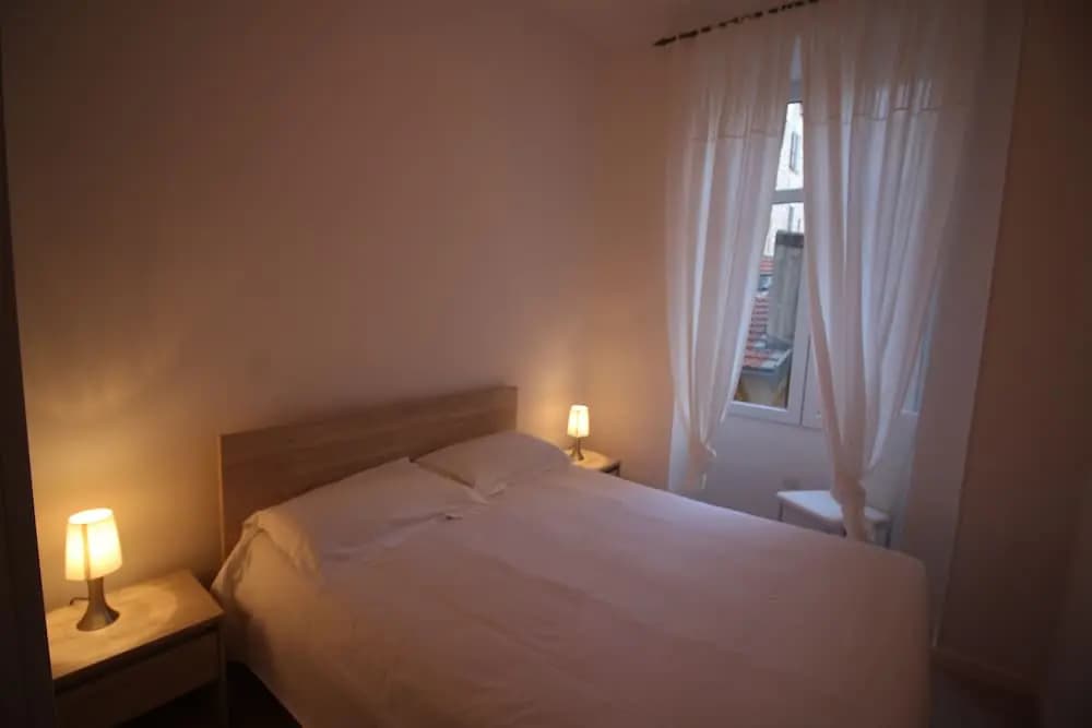 Nice Booking - FRANCE Carré d'Or - Plage - photo 4