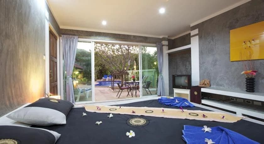 Sunshine Villa and Guest House - photo 1
