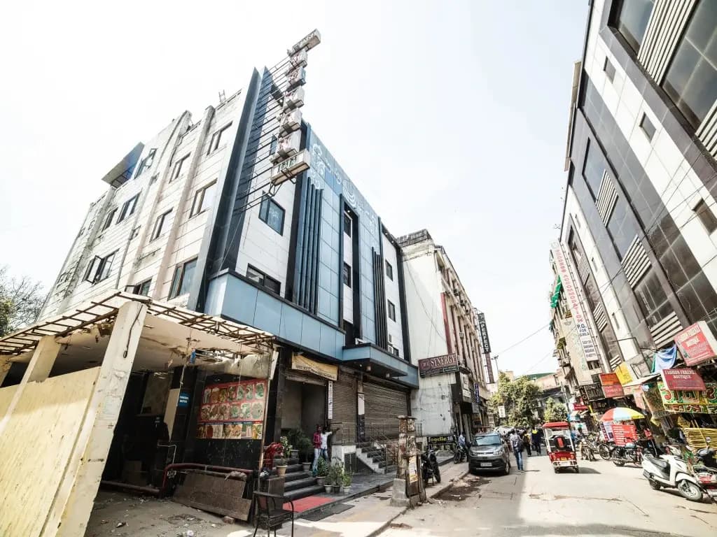 Hotel Jeyan Inn by OYO Rooms - photo 1