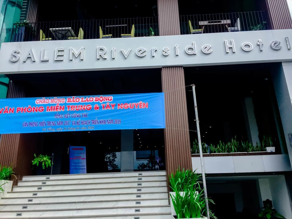 Salem Riverside Hotel - main photo